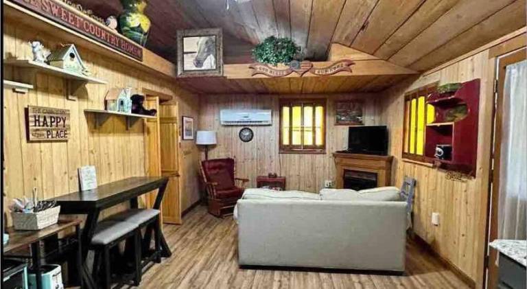 Vacation home with 2 rooms for 5 persons in Pigeon Forge, TN