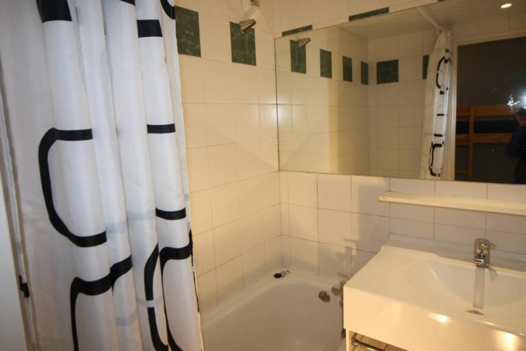 20m from resort center, 4th floor, balcony, tv, ski locker, 24m², Tignes — photo 3