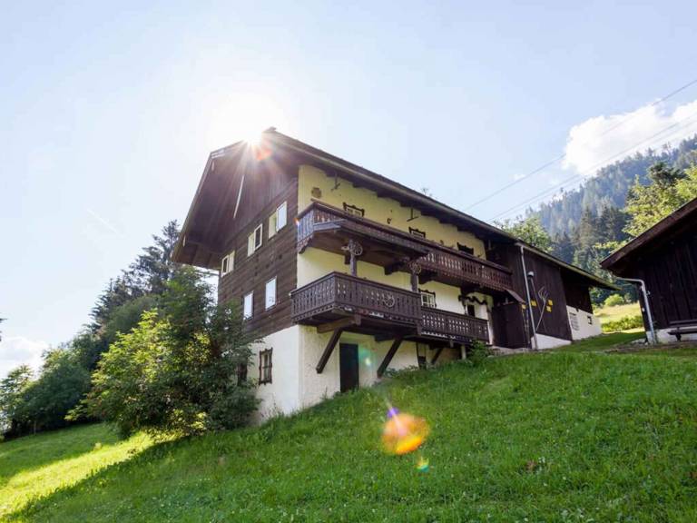 Cottage with garden, patio & BBQ in Bramberg am Wildkogel
