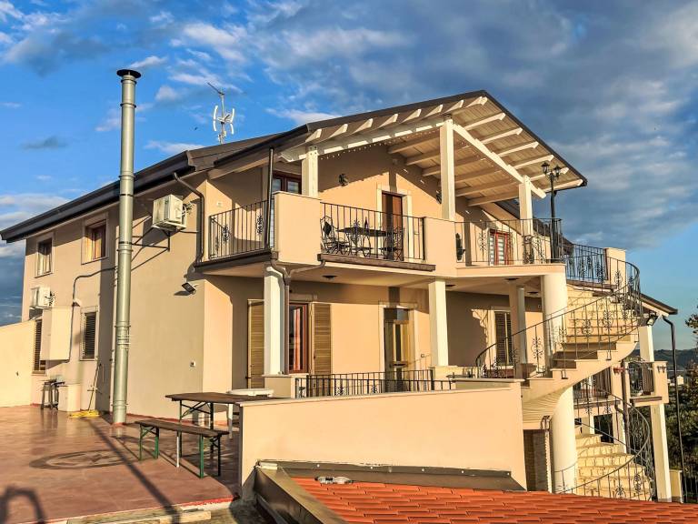 Ferienwohnung in Paglieta, Mozzagrogna f&uuml;r max. 6 Personen