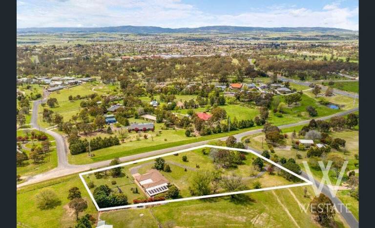 House  Bathurst