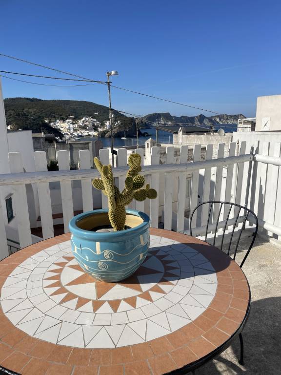 Villa with grill, yard & patio | Water view — photo 2