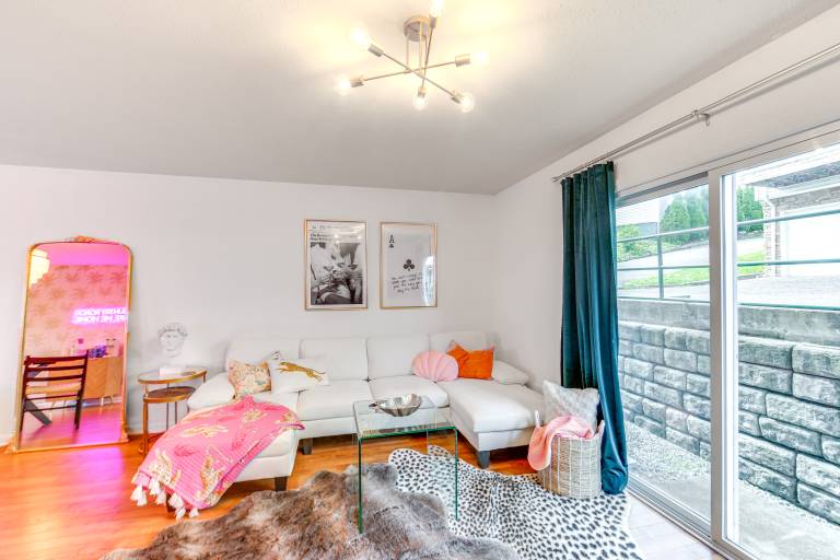 Chic Morgantown Vacation Rental - 2 Mi to WVU! — photo 4