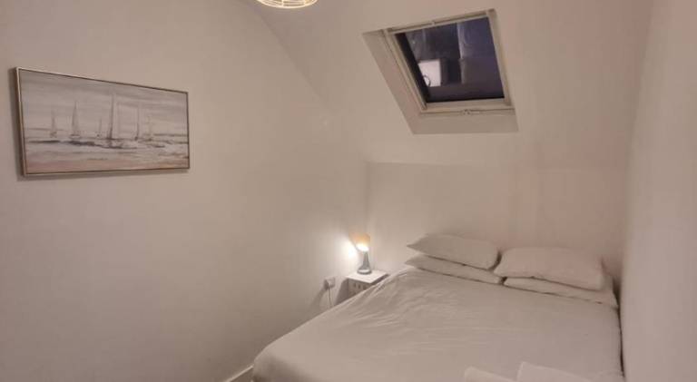 Rental apartment with 2 rooms for 6 persons in Cardiff
