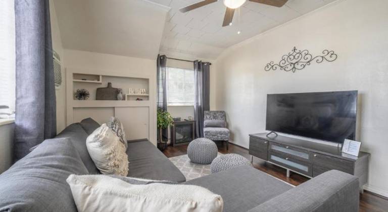 Rental apartment with patio | Pets allowed — photo 2