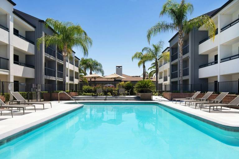 Courtyard by Marriott Fresno — photo 2