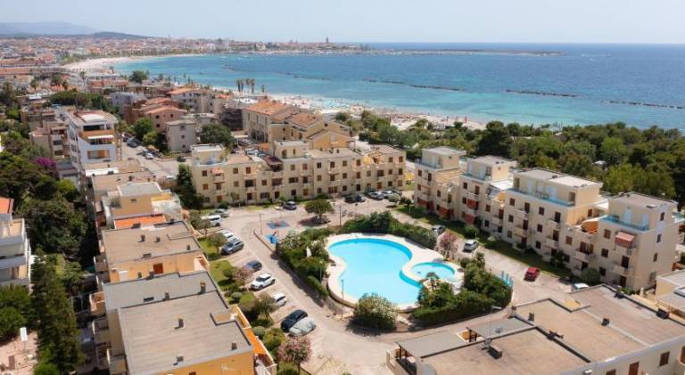 Apartment with pool in Alghero