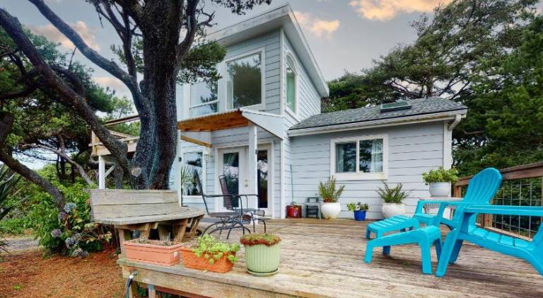 Vacation home | Beach nearby | Pet-friendly — photo 3