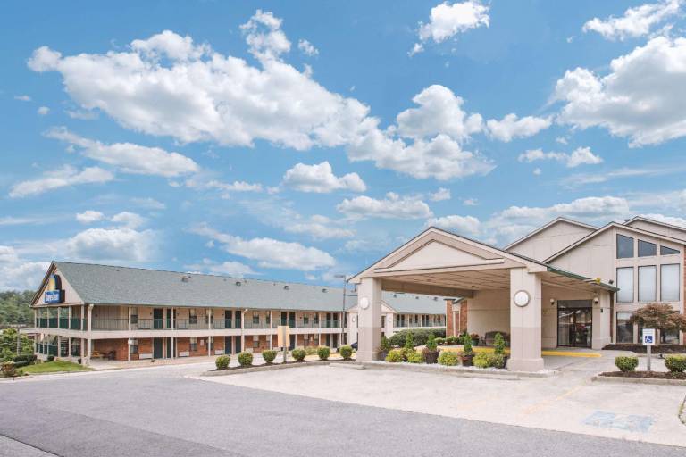 Days Inn by Wyndham Wytheville — photo 5