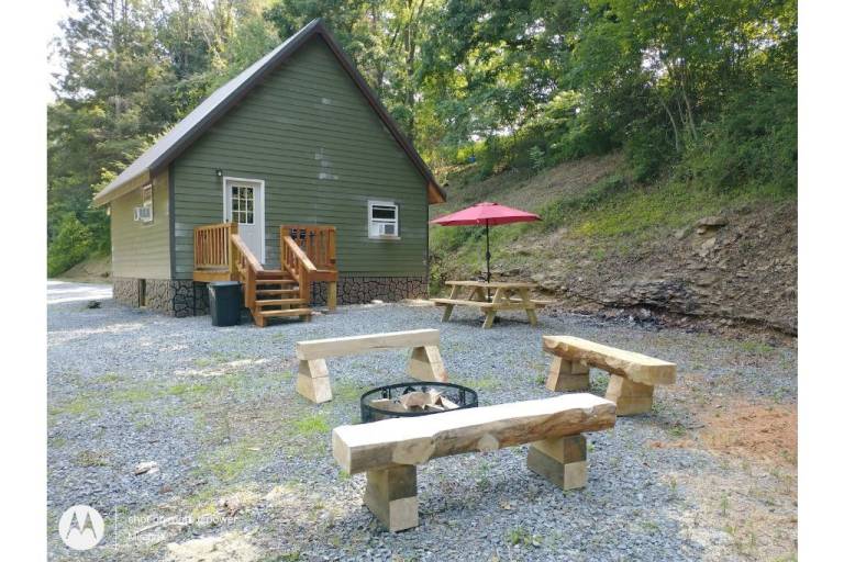 Cabin  Summersville