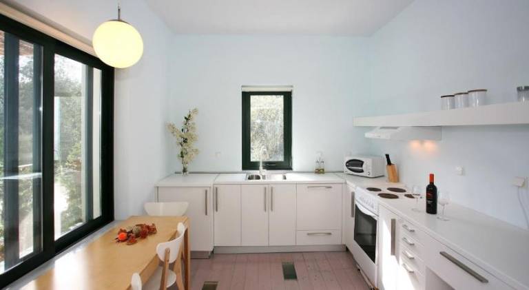 Villa with garden & private pool | Beach nearby | Perfect for remote work | Pet-friendly — photo 2