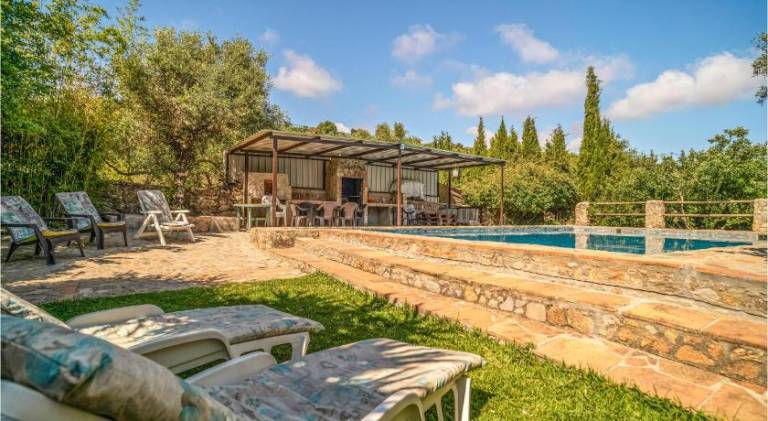 Charming house with pool | Pet-friendly — photo 3