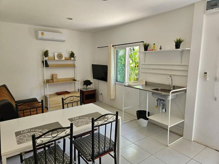 Vacation home with yard & BBQ | Perfect for remote work — photo 2