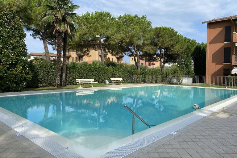 Lovely holiday apartment with pool & garden | Dogs allowed — photo 2
