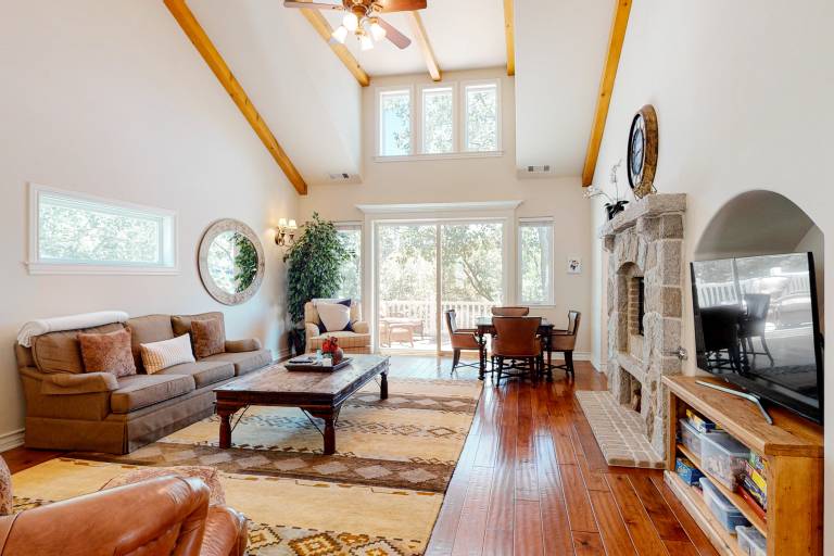 House  Lake Arrowhead