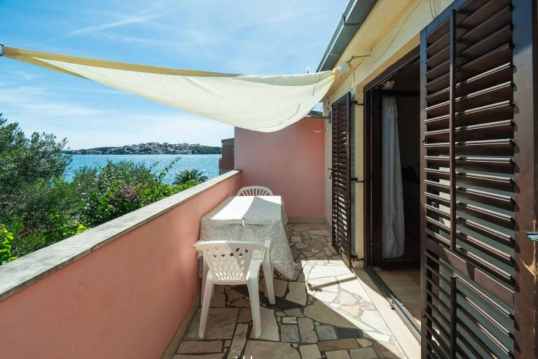 House with barbeque, garden & terrace | Sea view in Sibenik