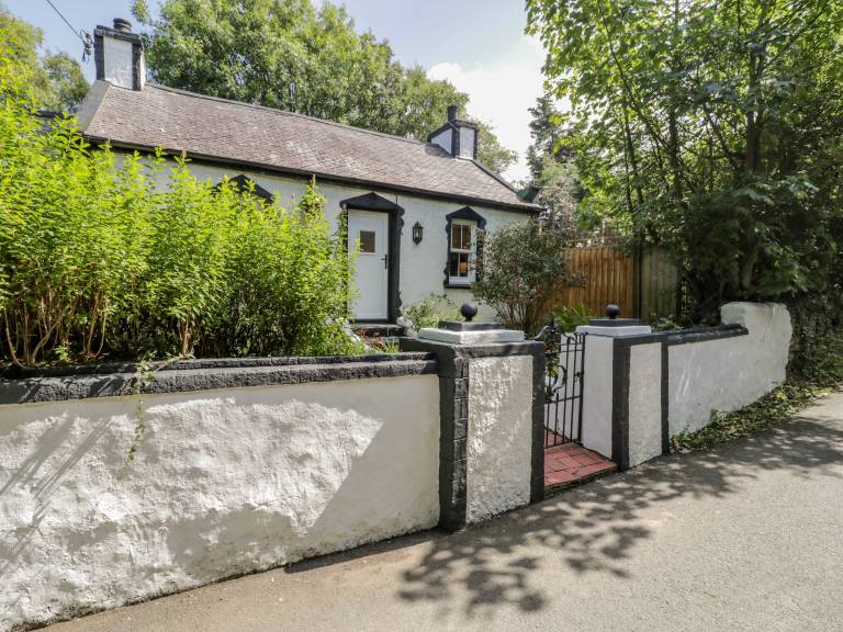 Cottage  Llaneilian