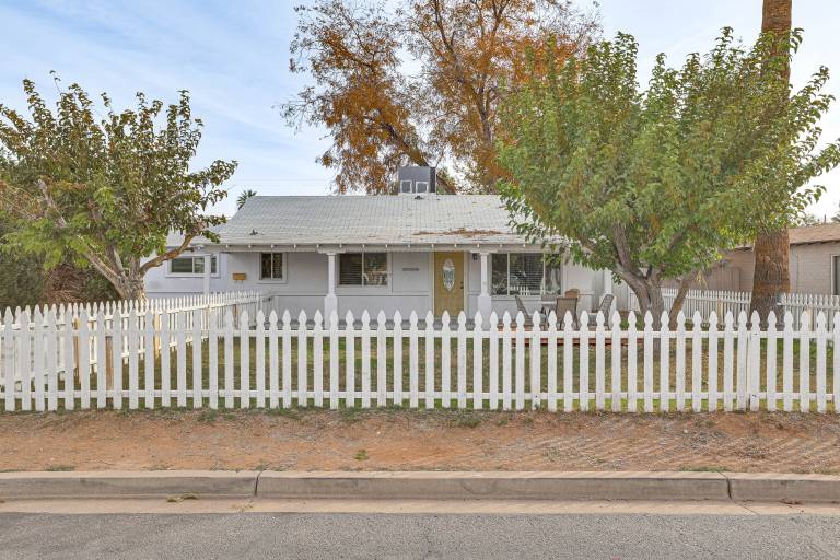 Charming Phoenix Home 5 Mi to Downtown