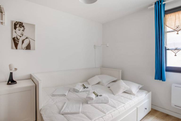 Family-friendly studio | Next to Popes' Palace | Good for workation | Pets allowed — photo 5
