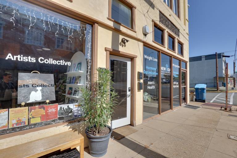Walk to Courthouse Sq! Loft-Style Marshall Studio — photo 5