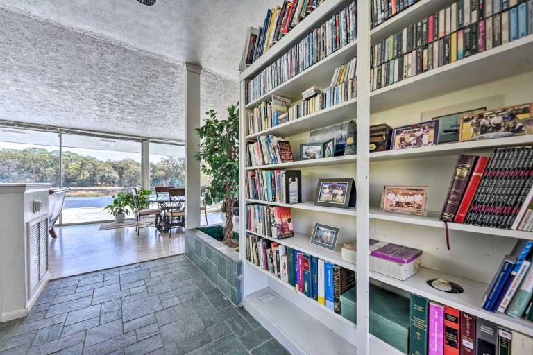 'Brookside' Waterfront Home w/ Kayaks & Deck! — photo 4