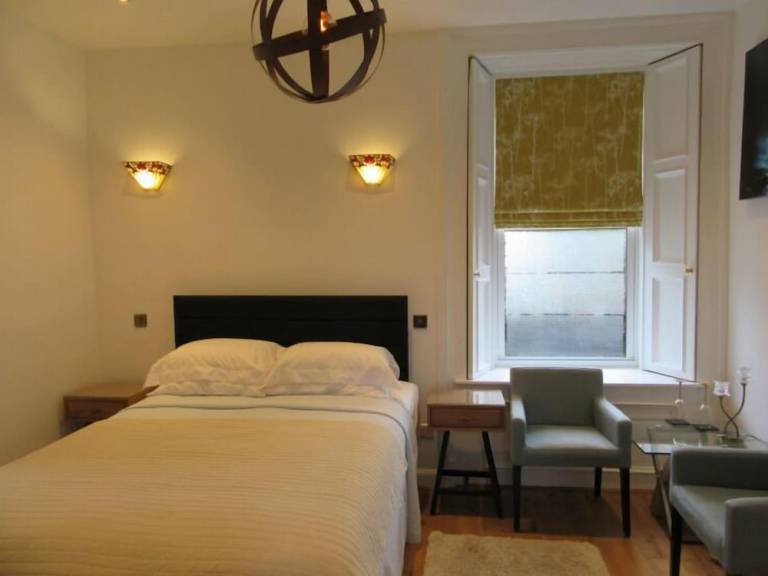 Bed and breakfast  Gleneagles Village