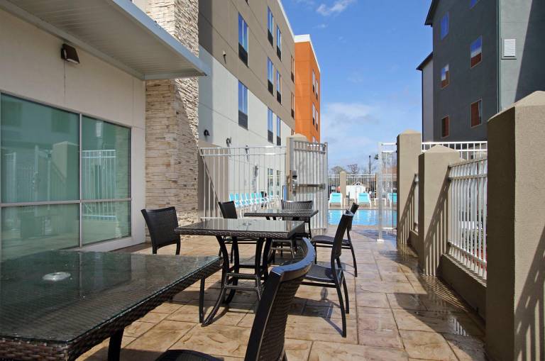 Holiday Inn Express And Suites Lake Charles South Casino Area By IHG — photo 5