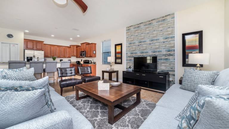 Family-oriented big vacation home with terrace & private pool | Pet-friendly — photo 3