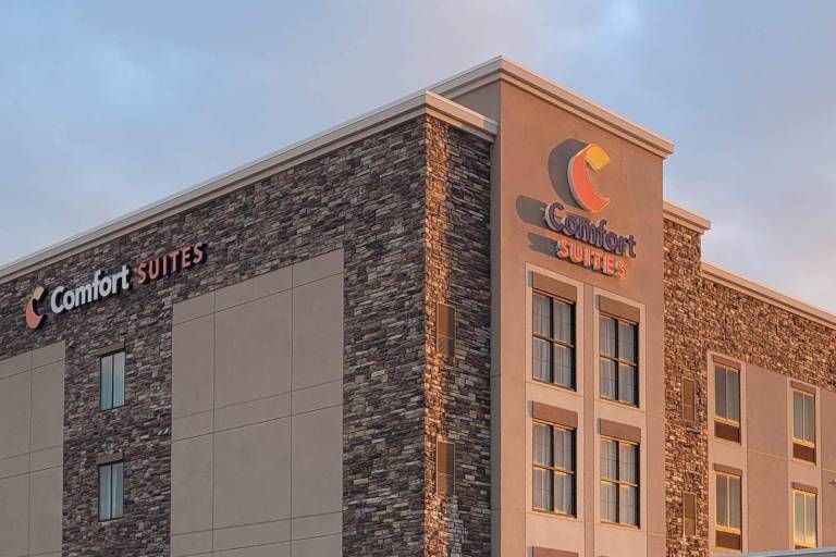 Comfort Suites Fargo Medical Center in Fargo, ND