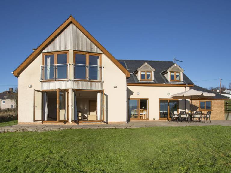 Cabin  Pentre Berw
