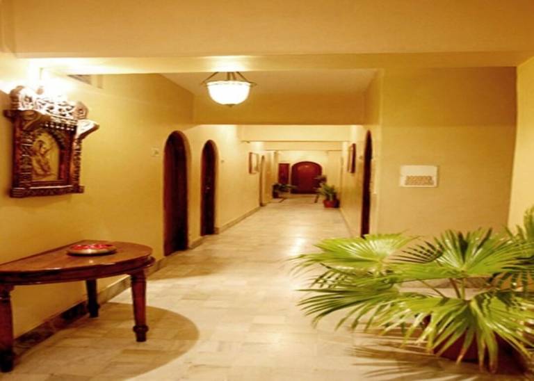 Hotel Sandhu Palace — photo 4