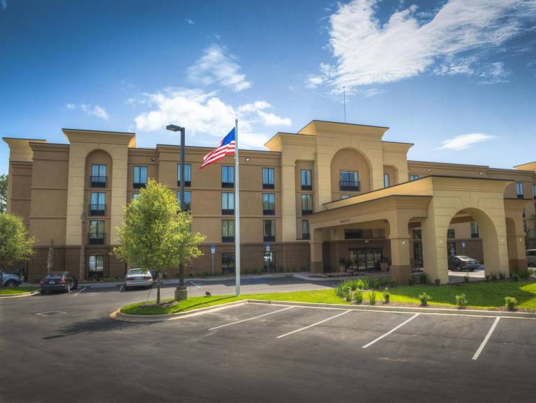 Hampton Inn & Suites Pensacola/Gulf Breeze in Gulf Breeze, FL