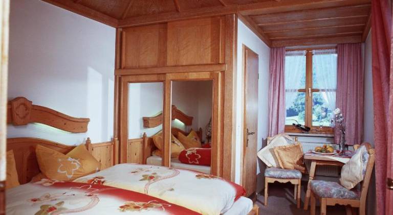 Pension Ferienwohnungen Ludwig