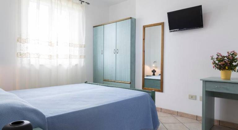 Beautiful serviced apartment with terrace, pool & hot tub | Good for workation | Dogs allowed — photo 2