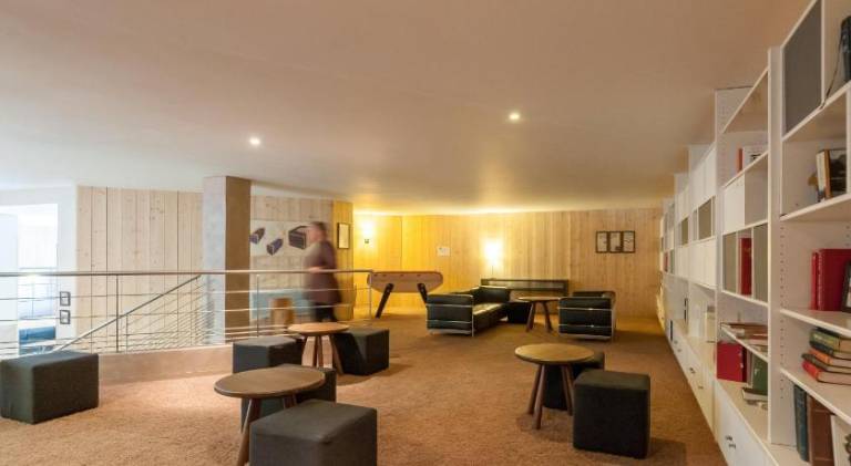Serviced apartment with 2 rooms for 127 persons — photo 3
