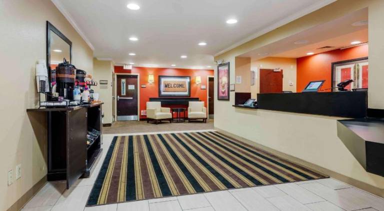 Extended Stay America Suites - Elizabeth - Newark Airport — photo 2