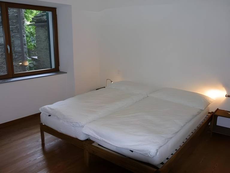 Apartment with 3 rooms for 6 persons in Losone