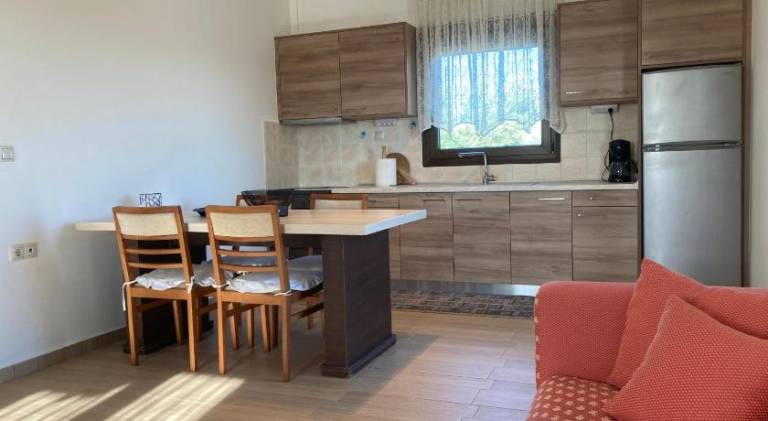 Villa with 2 rooms for 4 persons — photo 4