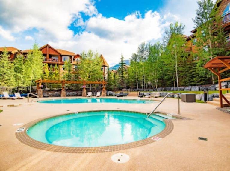 Condo  Canmore
