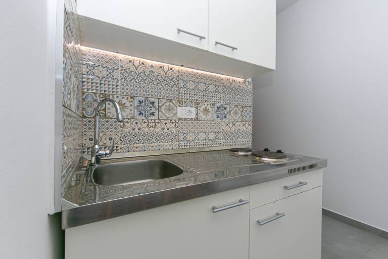 One bedroom apartment with terrace and sea view Pisak, Omiš (A-5975-c) — photo 5