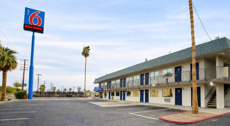 Motel 6 Blythe, CA — photo 5