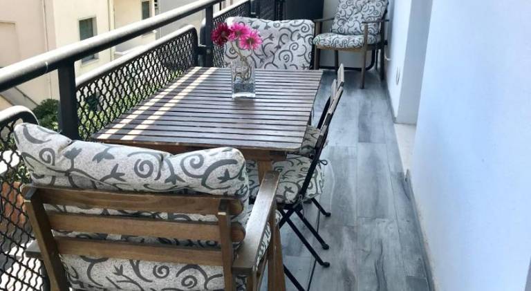 Charming serviced apartment with yard | Close to the beach | Perfect for remote work | Dogs allowed — photo 4