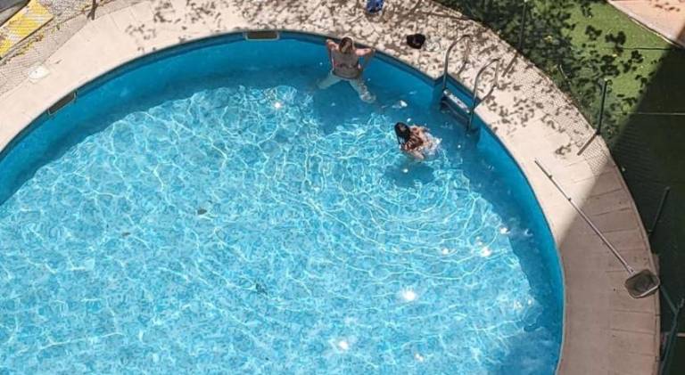 Holiday apartment with pool — photo 3