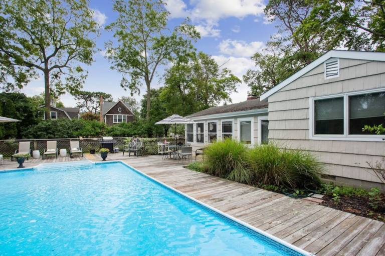 House  East Quogue