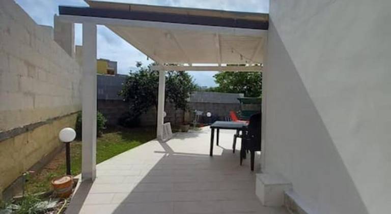 Villa with 2 rooms for 5 persons — photo 5