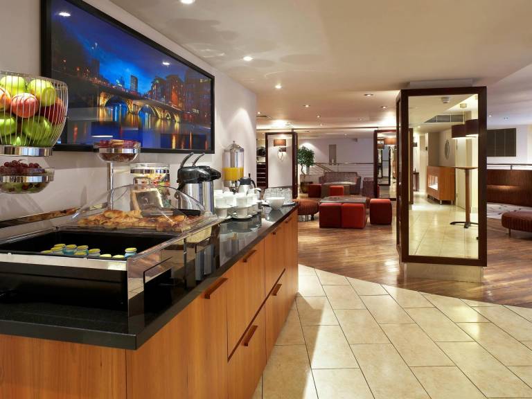 Mercure Brigstow Bristol Hotel — photo 2