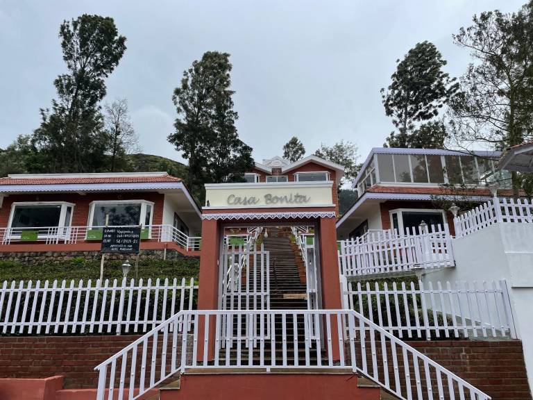 Apartment Ooty Lake