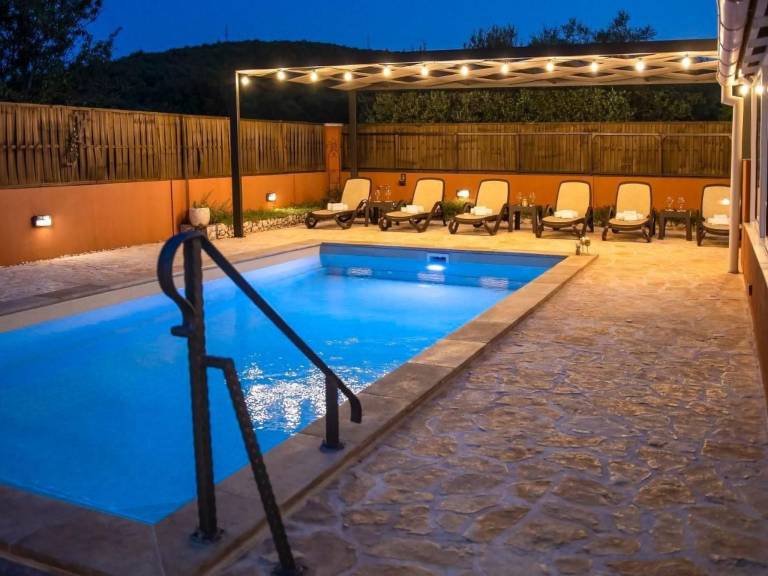 House with BBQ, private pool & patio | Mountain view in Sibenik