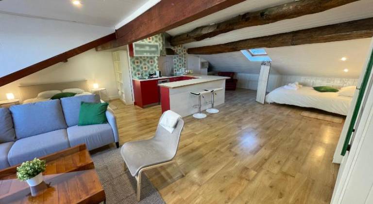 Rental apartment with patio | Suitable for remote work — photo 4