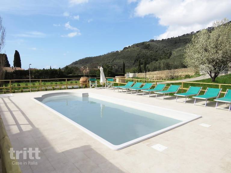 Ferienhaus in Calci für max. 10 Personen Ferienhaus in Calci für max. 10 Personen